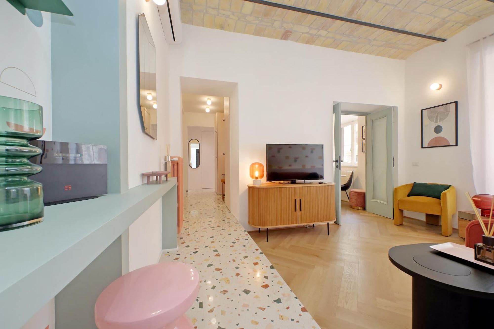 רומא Ych-Colorful And Classy Apartment Near Fori Imperiali מראה חיצוני תמונה
